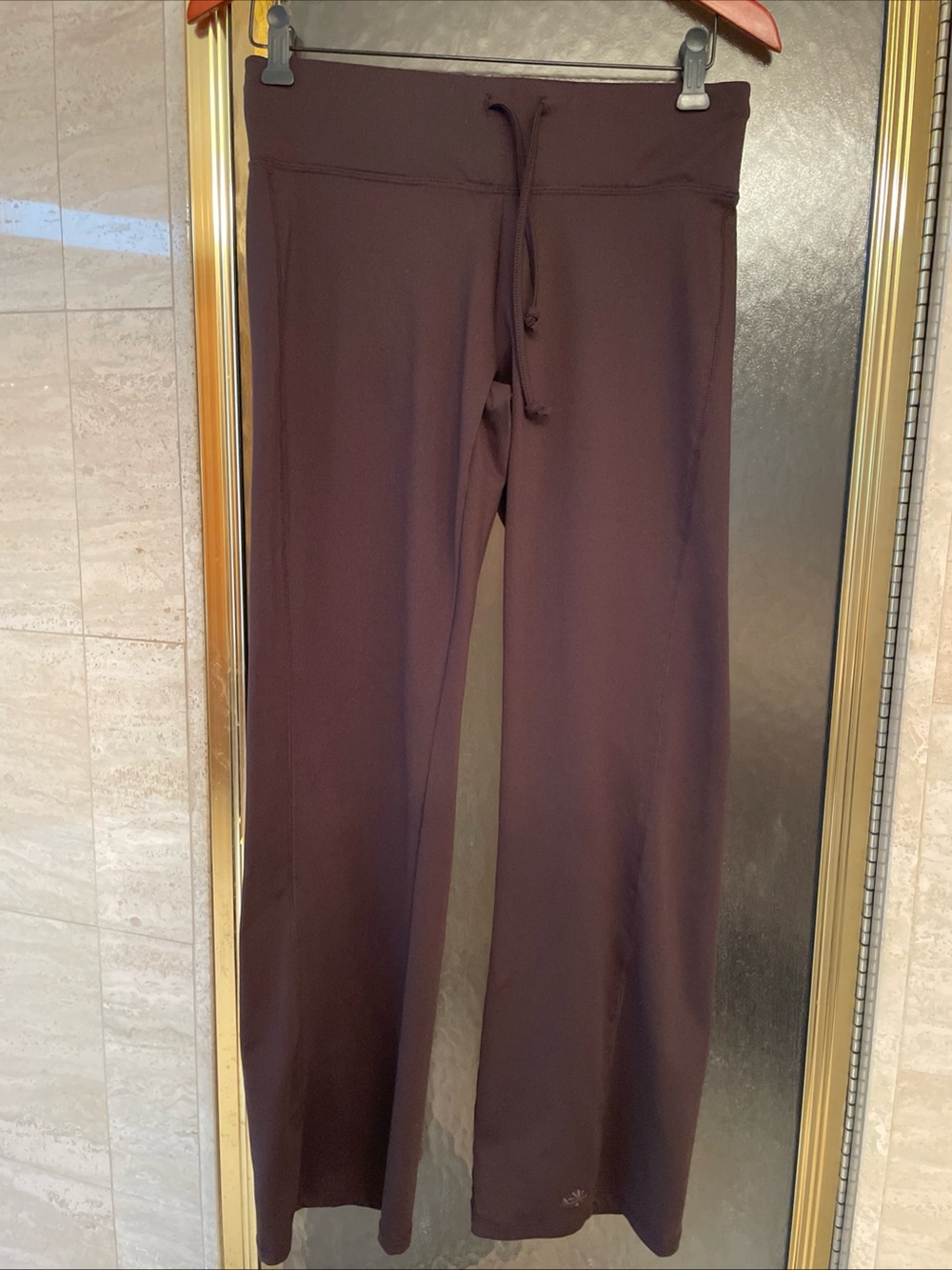 Old Navy Women’s Stretch Brown Activewear Pants size Small Straight Leg